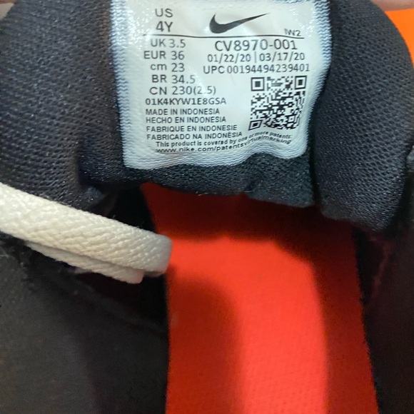 Nike shoes for kids - Picture 4 of 4
